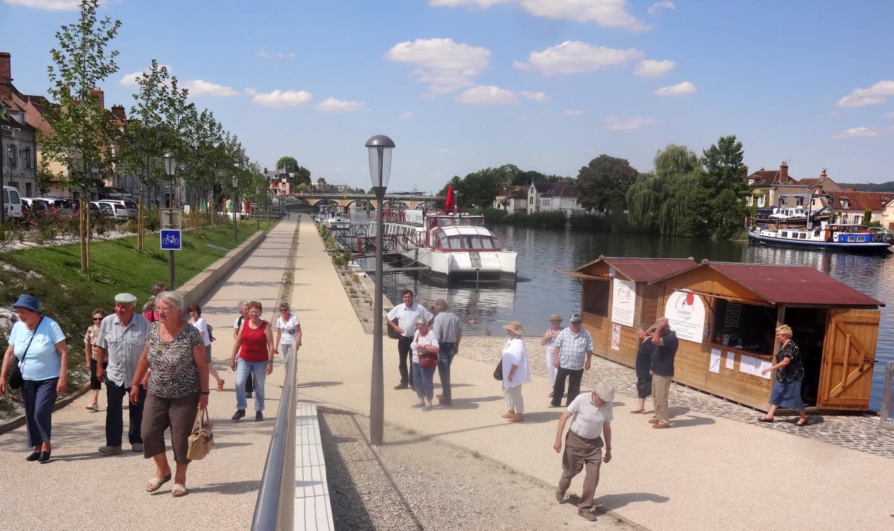 Les Pas Pressés sortie Bateau Auxerre (92)